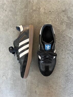 Adidas Samba - Black and White